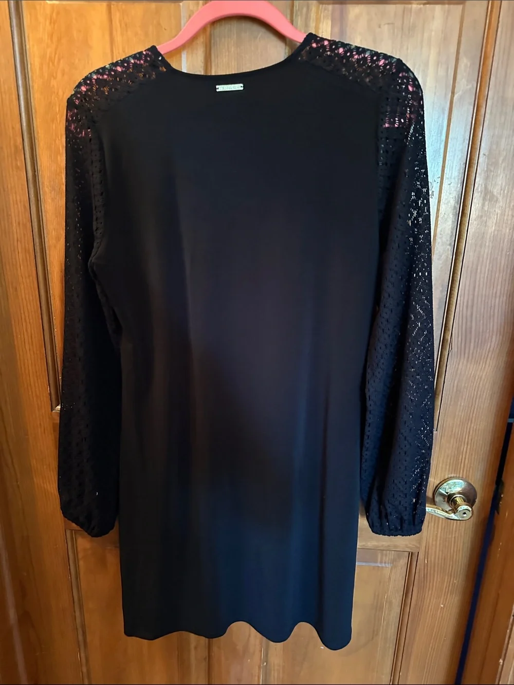 Michael Kors neckline round classic